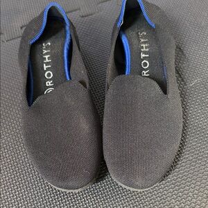 Rothy's Men's Black Slip-On Loafers with Blue Trim